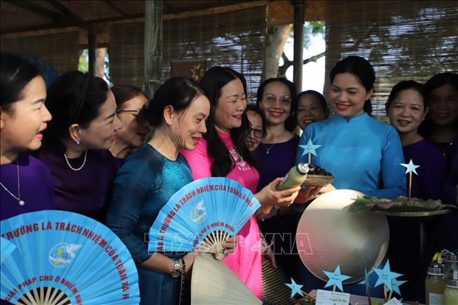 Lan tỏa thông điệp 'Giải pháp cho ô nhiễm nhựa'