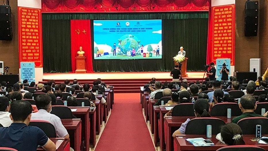 Hành động vì môi trường - Hướng tới chuyển đổi xanh 
