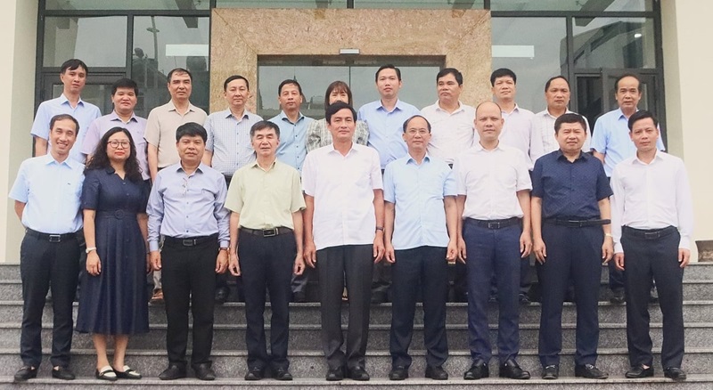Tập trung điều tra địa chất và khoáng sản biển