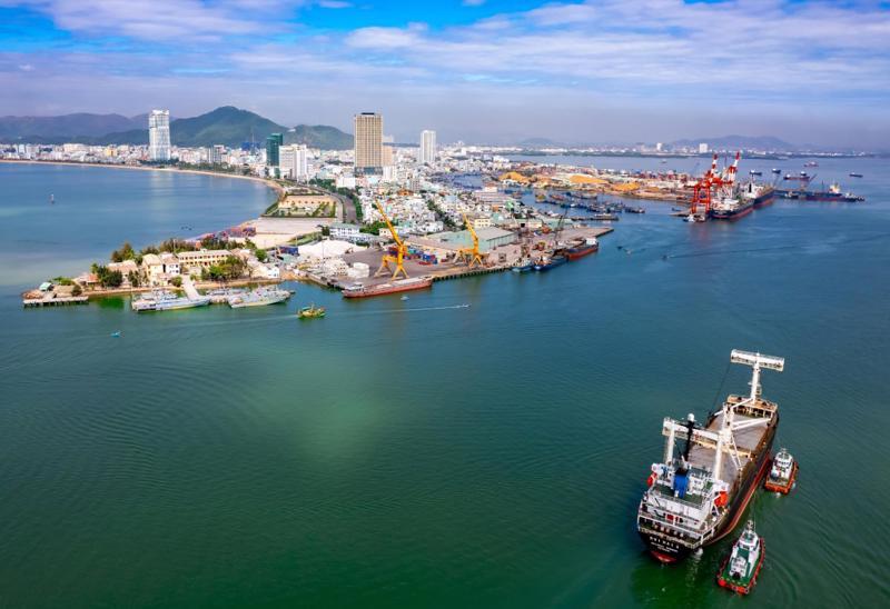 Phát triển bền vững kinh tế biển và vai trò của báo chí truyền thống