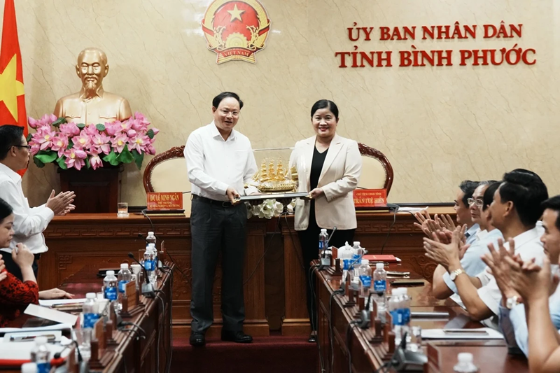 Mỗi cán bộ sẽ là một tuyên truyền viên về Luật Đất đai