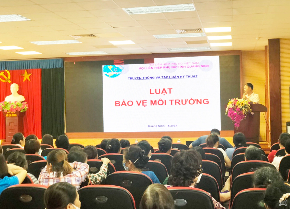 Phụ nữ Quảng Ninh truyền thông bảo vệ môi trường