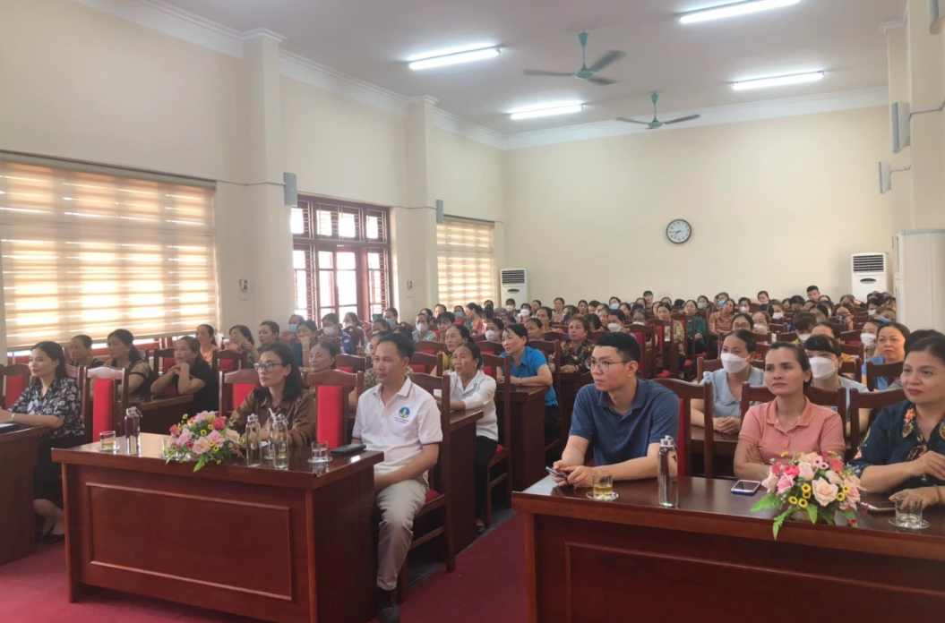 Phụ nữ Quảng Ninh truyền thông bảo vệ môi trường