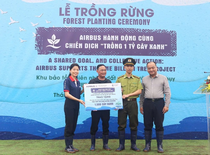 Thái Bình: Trồng 1.500 cây bần chua tại Khu bảo tồn đất ngập nước Thái Thụy