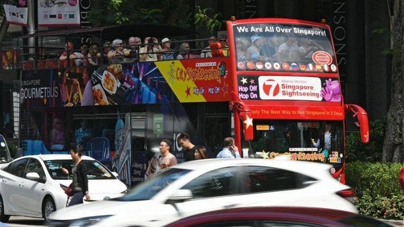 Singapore hỗ trợ tài chính cho xe tải và xe buýt không phát thải