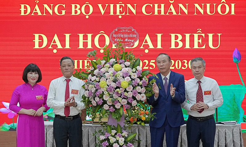 Đảng bộ Viện Chăn nuôi phải lấy hiệu quả làm thước đo chất lượng công tác đảng