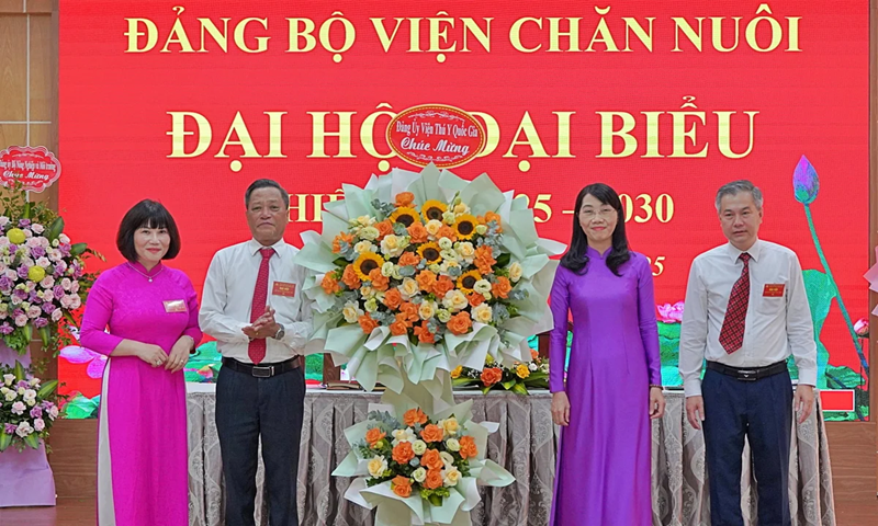 Đảng bộ Viện Chăn nuôi phải lấy hiệu quả làm thước đo chất lượng công tác đảng