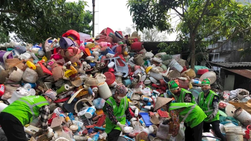 Triển lãm về nghề thu gom phế liệu