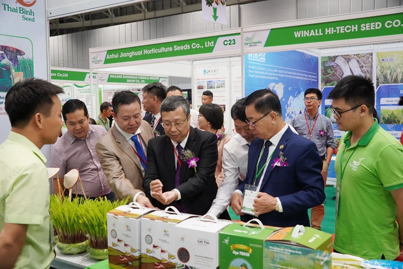 Việt Nam - Trung Quốc đẩy mạnh hợp tác giống cây trồng, vật tư nông nghiệp