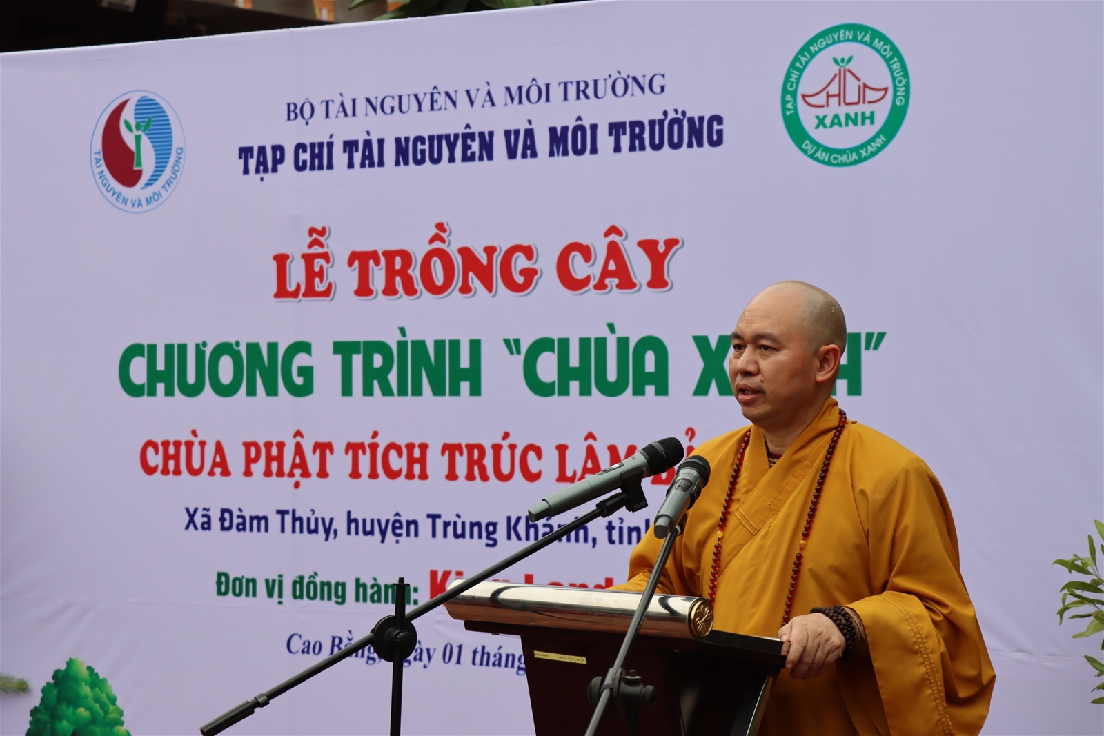 Tạp chí Tài nguyên và Môi trường trồng 1008 cây tại chùa Phật Tích Trúc Lâm Bản Giốc, Cao Bằng
