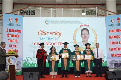 Đại học Tài nguyên và Môi trường TP. Hồ Chí Minh trao bằng cho hơn 900 tân Thạc sĩ, Kỹ sư, Cử nhân tại cơ sở mới Hiệp Phước