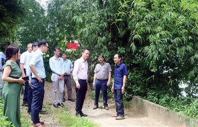 Kiểm tra thực địa công tác khí tượng thủy văn trên lưu vực sông Đà tại Hòa Bình