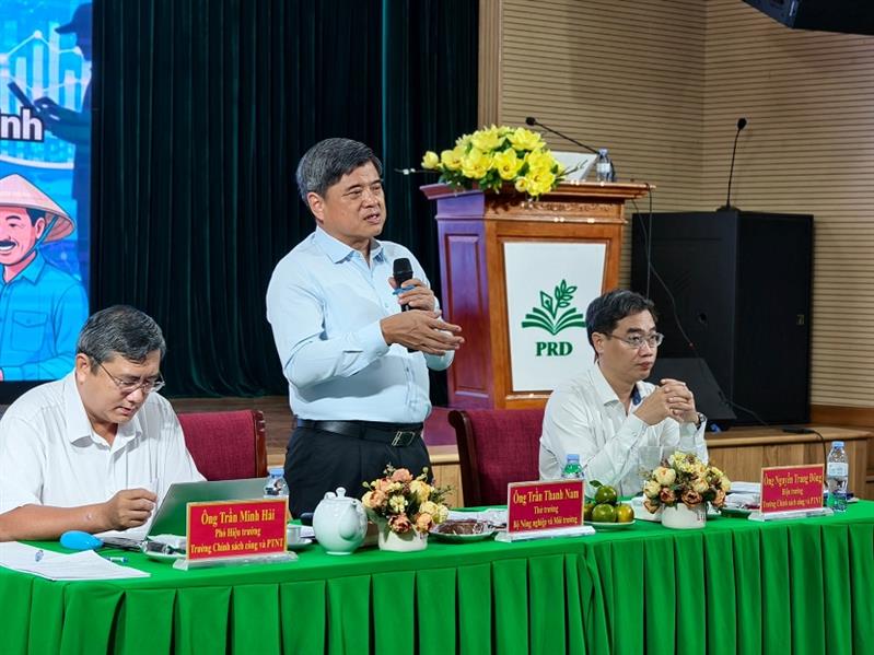 Hội thảo khoa học “Nông dân Việt Nam - từ truyền thống đến chuyên nghiệp và thông minh”