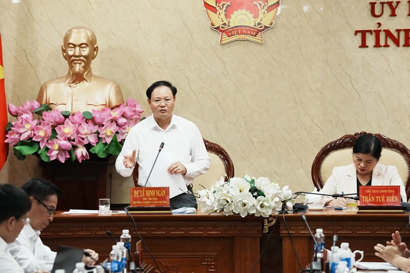 Mỗi cán bộ sẽ là một tuyên truyền viên về Luật Đất đai