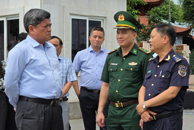 Phải chặn buôn lậu từ gốc, ngay tại tuyến đầu