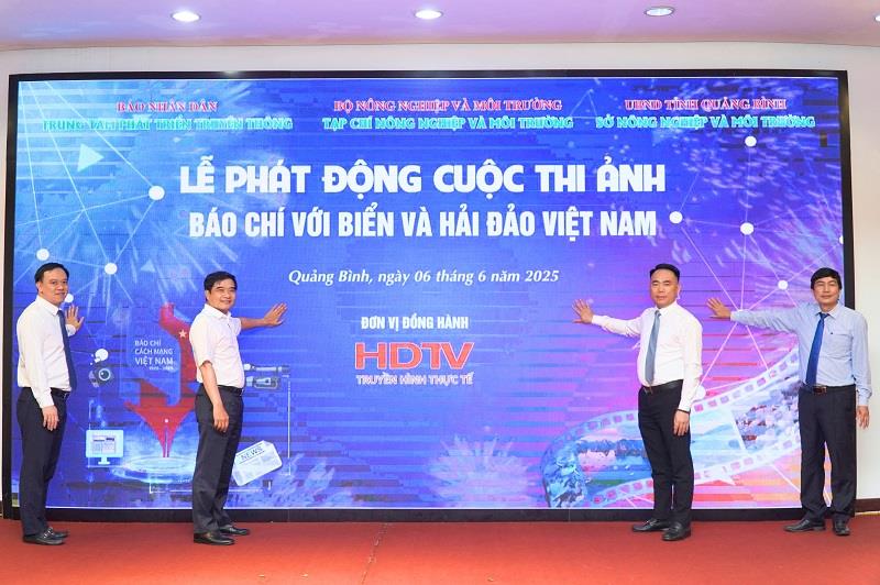 Tạp chí Nông nghiệp và Môi trường phát động Cuộc thi ảnh “Báo chí với biển và hải đảo Việt Nam”