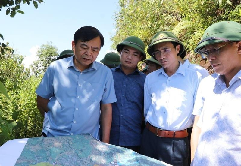 Thứ trưởng Nguyễn Hoàng Hiệp kiểm tra dự án nông nghiệp tại Lai Châu
