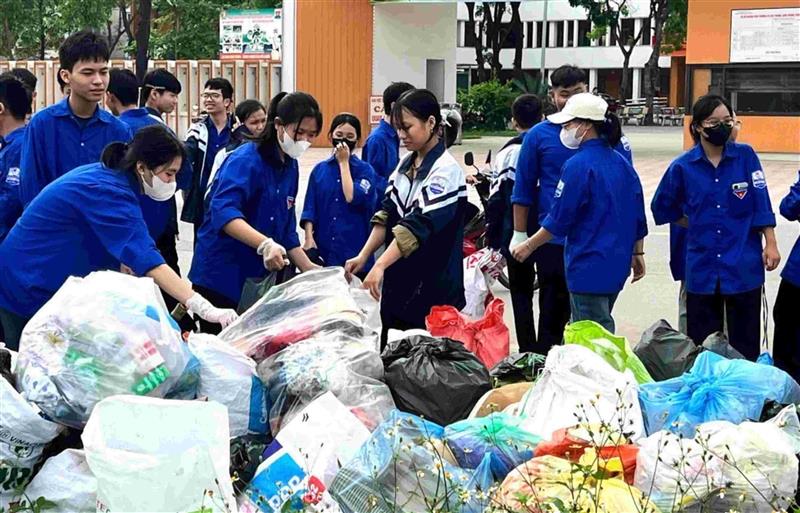 Tuổi trẻ Bắc Ninh tiên phong chống rác thải nhựa, lan tỏa lối sống xanh
