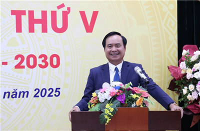 Nghiên cứu công nghệ mũi nhọn, phát triển nông nghiệp thông minh