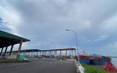 Ninh Bình chú trọng phát triển kinh tế biển bền vững gắn với ứng phó biến đổi khí hậu