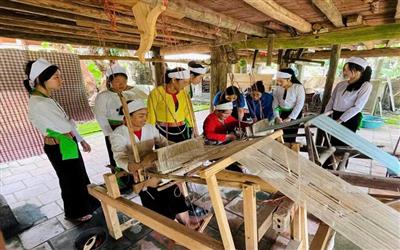 Phú Thọ: Phát huy bản sắc văn hóa nhằm phát triển du lịch làm động lực thoát nghèo
