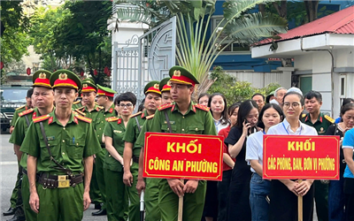 Hà Nội: Phường Kiến Hưng đồng loạt ra quân vệ sinh môi trường, trật tự đô thị