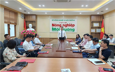 Tạp chí Nông nghiệp và Môi trường: Giữ ngọn lửa nghề - Viết để thay đổi, sống để cống hiến
