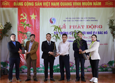 Tạp chí Tài nguyên và Môi trường phát động trồng cây chương trình 