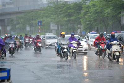 Thời tiết ngày 10/8: Ảnh hưởng của cơn bão số 2, Bắc Bộ và Trung Bộ có mưa