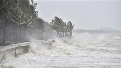 Thời tiết ngày 9/8: Mưa lớn khu vực Trung Bộ, Nam Bộ có mưa rào và dông, áp thát nhiệt đới có khả nâng mạnh lên thành bão