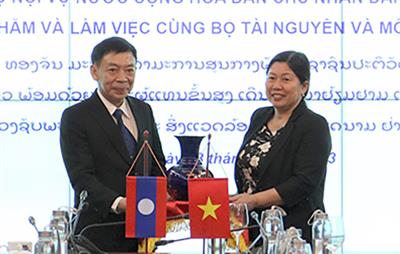 Việt Nam và Lào tiếp tục hợp tác về đo đạc, bản đồ