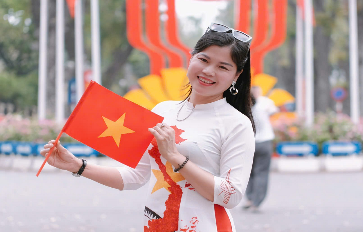 Hà Nội: Không khí kỷ niệm 50 năm Ngày Giải phóng miền Nam được lan tỏa khắp các tuyến phố