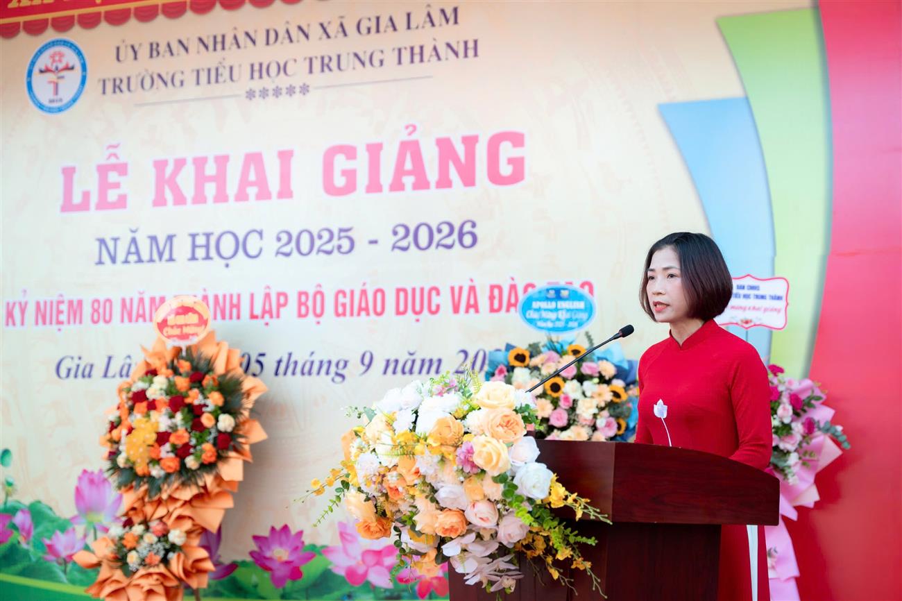 Trường Tiểu học Trung Thành tưng bừng khai giảng năm học mới