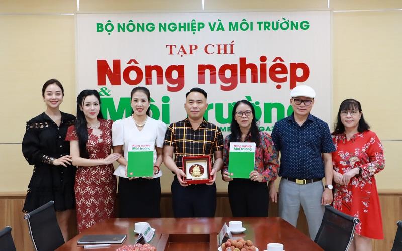 Viện Nghiên cứu Phát triển Nữ Doanh nhân Quốc tế (IWEDI) tới thăm và làm việc với Tạp chí Nông nghiệp và Môi trường